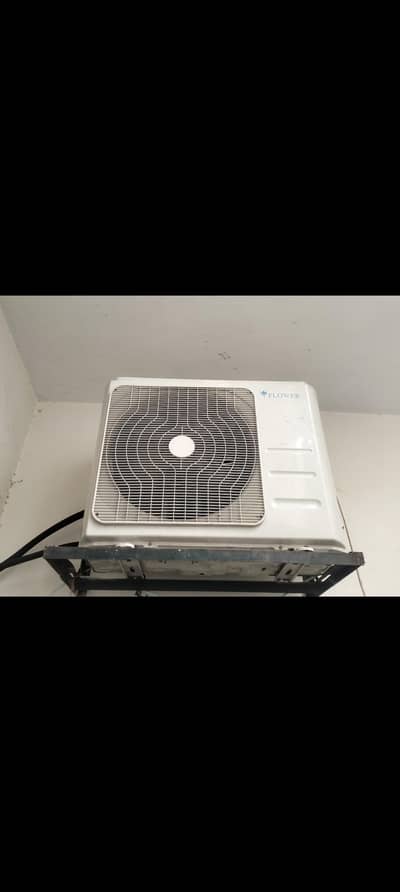 inverter Ac flower company 1.5 ton all ok good  working
