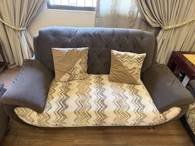7 seater with centre table