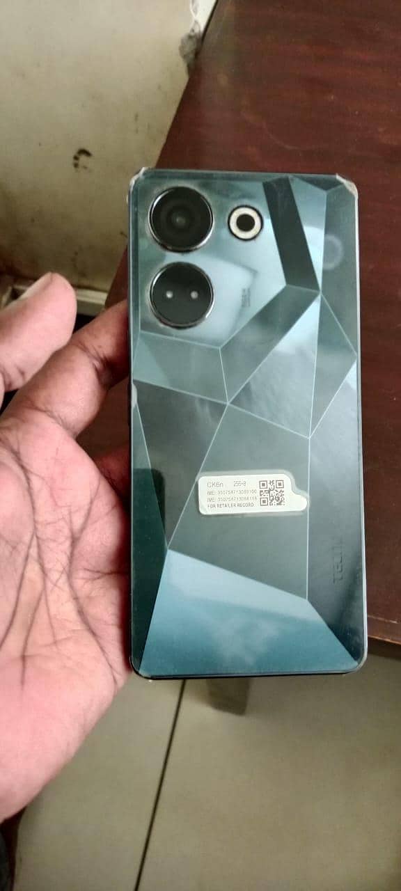 Tecno CAMON 20 4