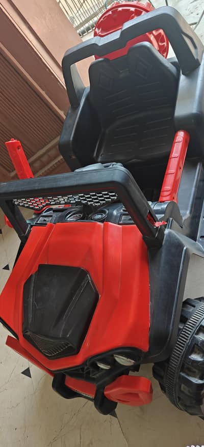 Kids Electric Jeep / Battery Operated Car - Good Condition