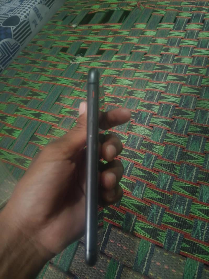 Apple iPhone 11 2