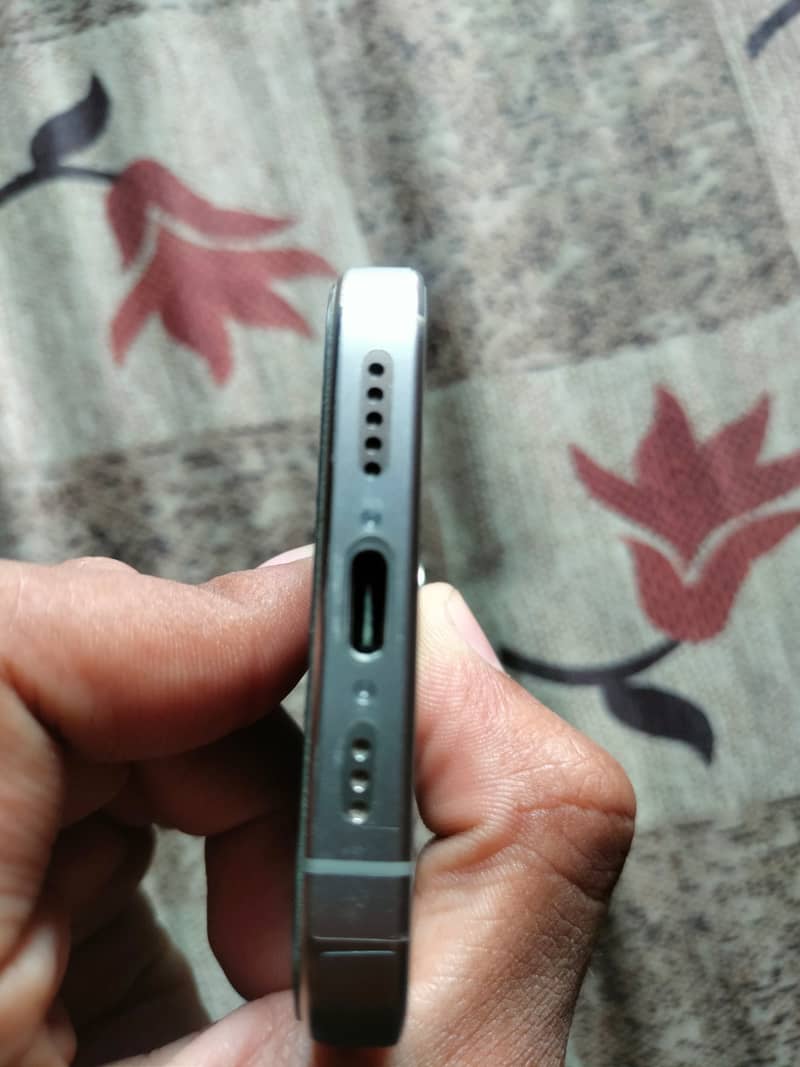 Apple iPhone 15 Pro 5