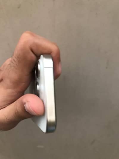 Apple iPhone 15 Pro
