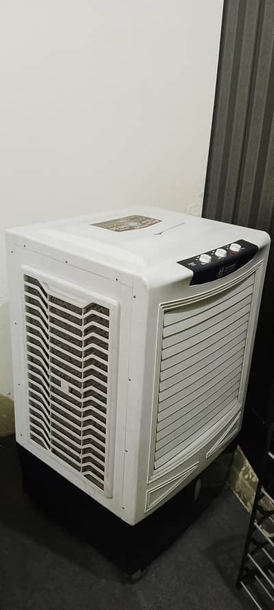 Hyper air coolar
