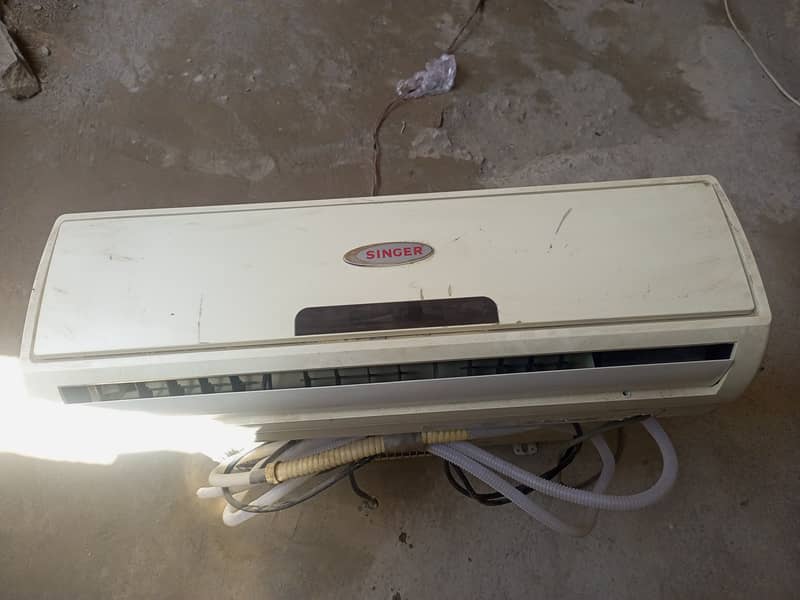 Singer Split AC 1
