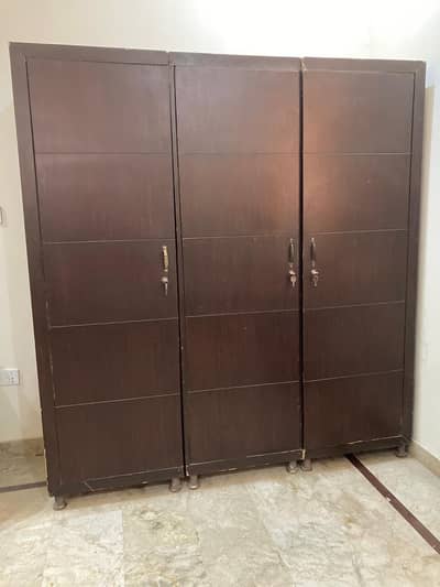 3 Door Wooden Wardrobe / Almirah