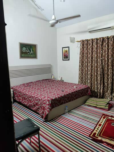 1 room for single male or female rent is 15000 fix with all utilities
