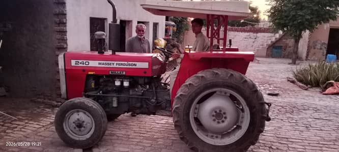 Tractor 240 Massey  Ferguson