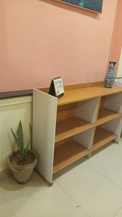 Wooden Bookshelf / Display Rack | 4 Compartments | Good Condition