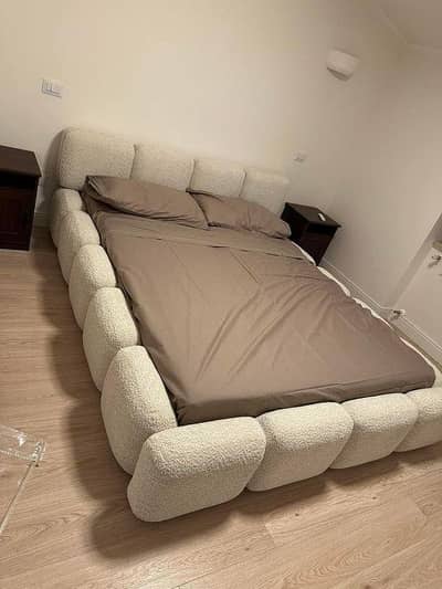 Bed Set/King size Bed/Double bed/Bedroom furnitue/Bed/different prices