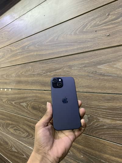 Apple iPhone 15