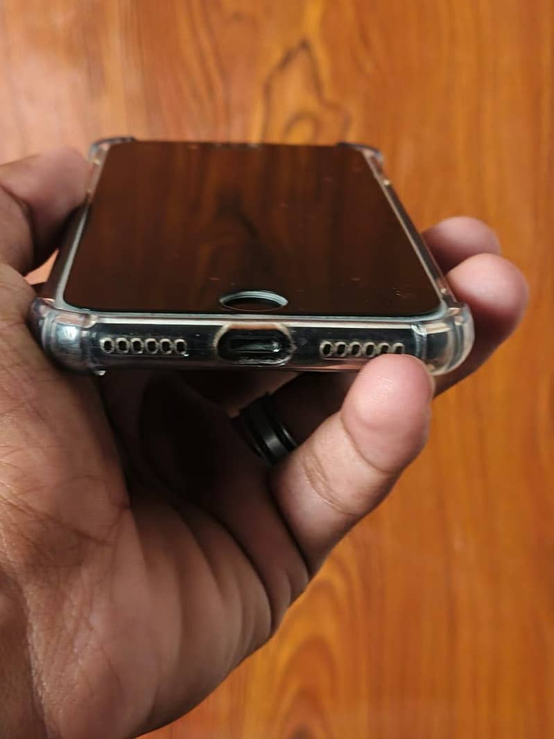 Apple iPhone SE 3