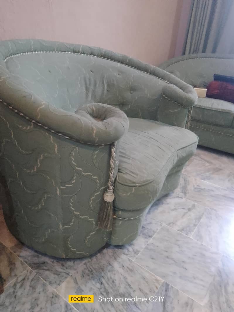Single seater sofa 1