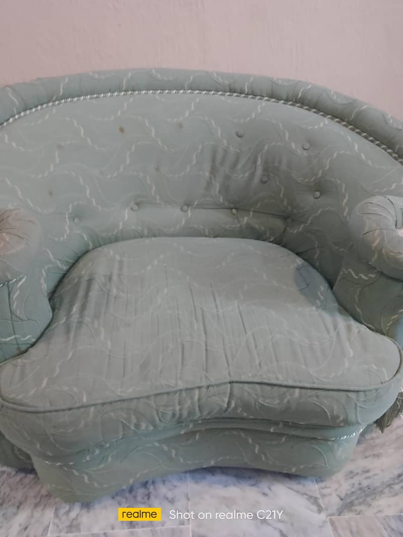 Single seater sofa 4
