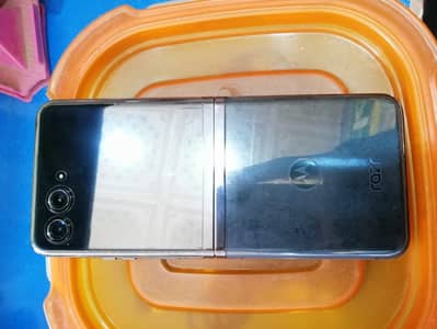 Motorola Razr Plus
