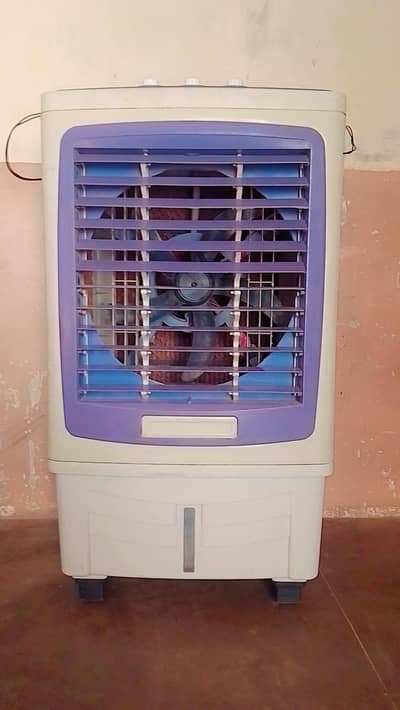 chhe saat mahine ka Chala hua alcular hai agar Kisi Ko chahie to fir