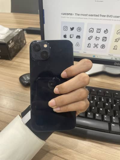 iPhone 13 Jv 128 Gb One Hand Use 85% health