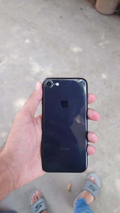 Apple iPhone 7