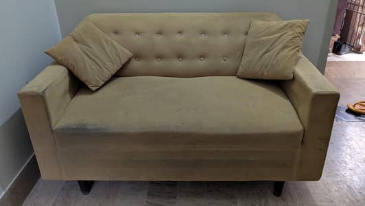 2+2 set of sofa very good fresh condition  03452571319