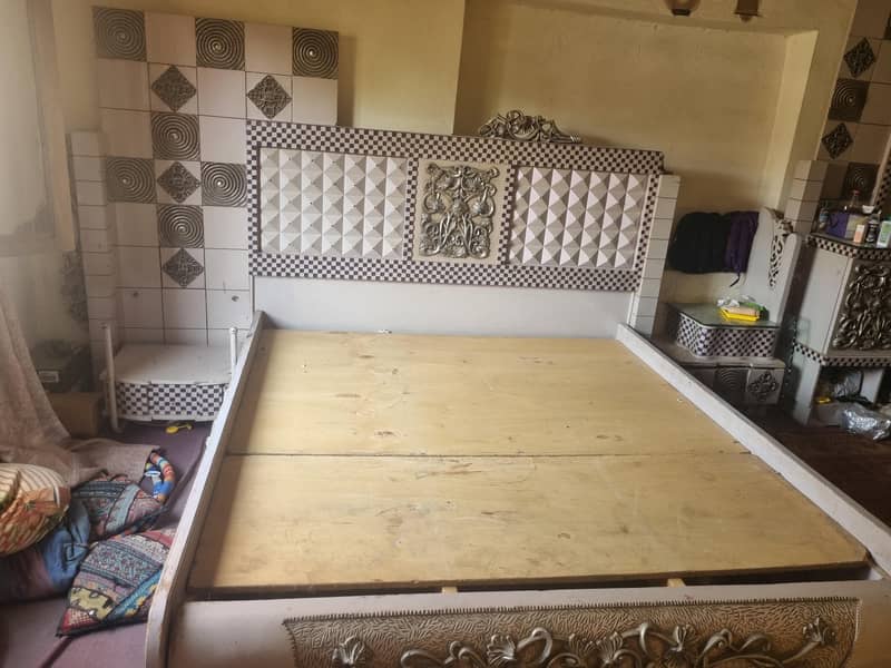 Bed and Dressing Table 1