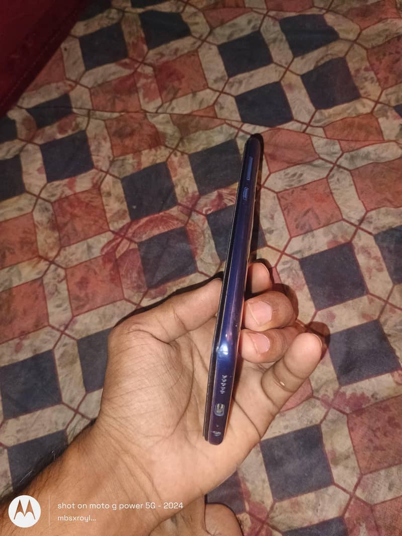 Xiaomi Redmi Note 9 3