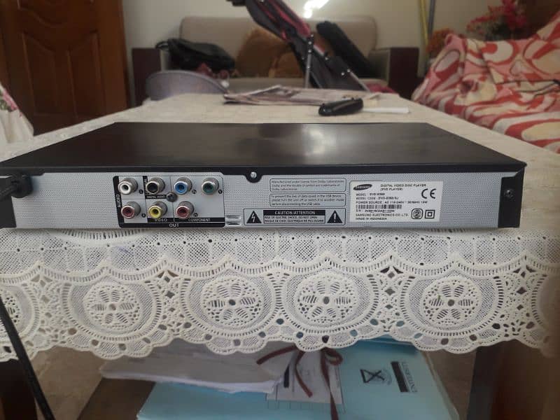 Samsung CD/DVD player model E 360 1