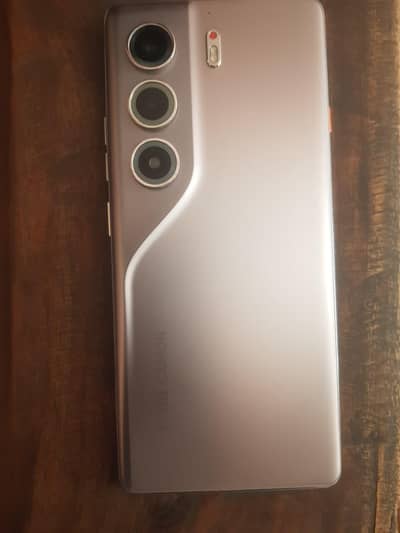 Tecno CAMON 40 Pro 16 256
