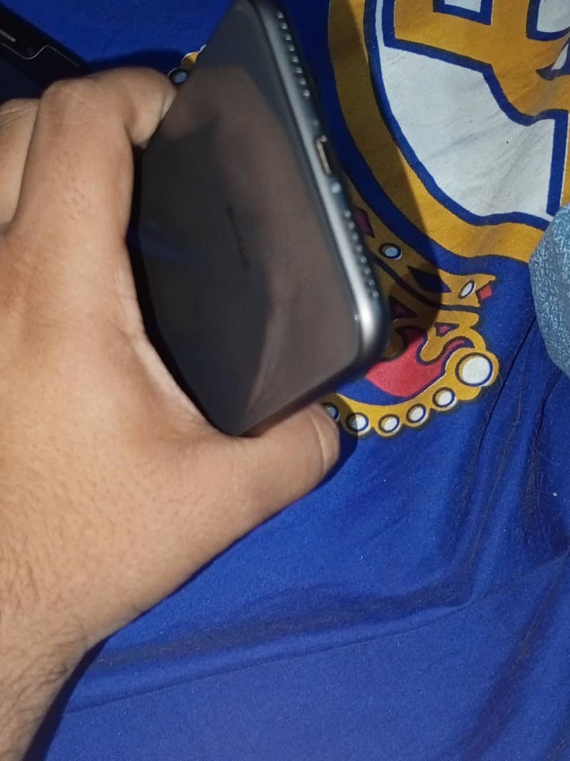 Apple iPhone 8 Plus 2
