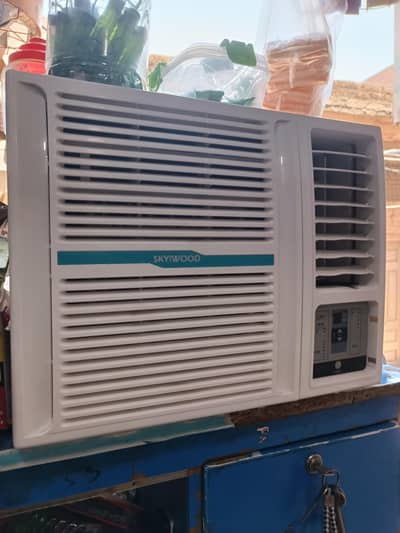 Sky wood 0.75 Ton Window AC