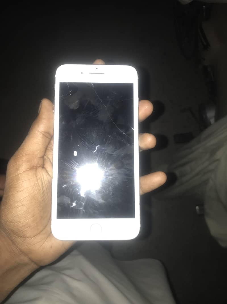 Apple iPhone 7 Plus 0