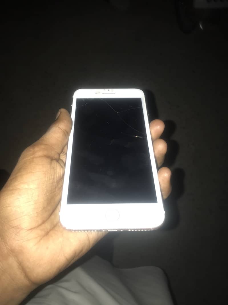 Apple iPhone 7 Plus 4