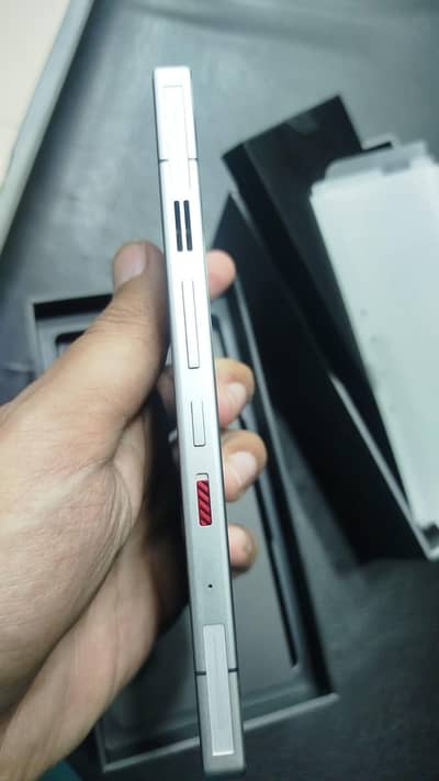REDMAGIC 11 PRO