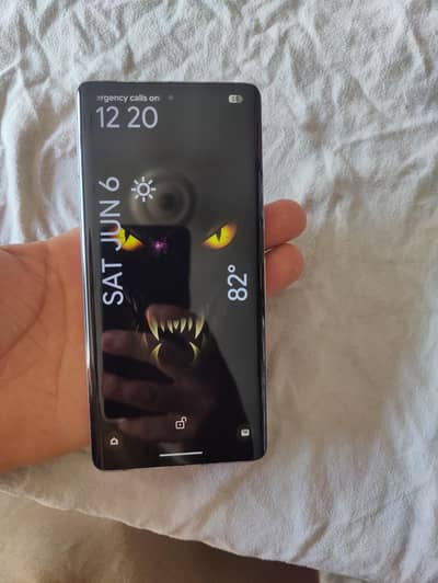 Google pixel 7 pro condition 10by9 urgent sell