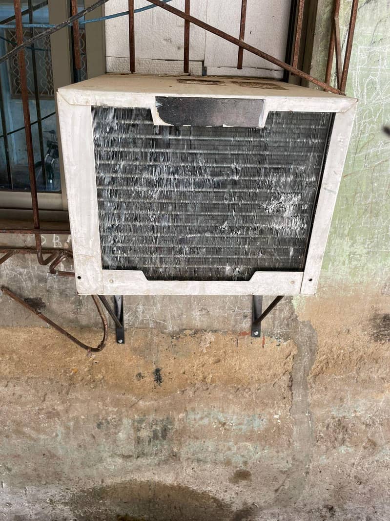 window ac 4