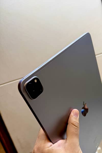 Apple iPad Pro 6TH Gen M2 13 Inch Variant