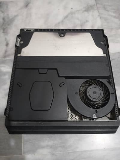 PS4 PRO MINT CONDITION