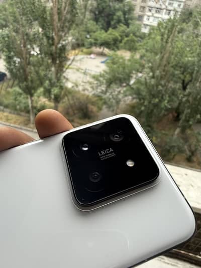 Xiaomi Mi 14