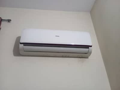 haier 1 ton ac ( no gas)
