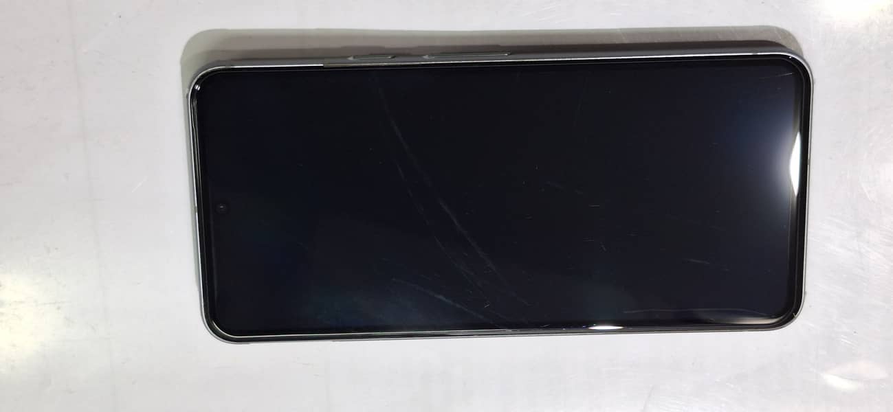 Google Pixel 8 4