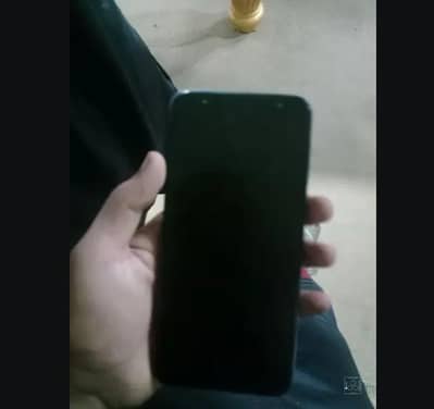 SAMSUNG J6 PLUS