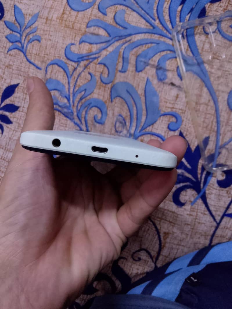 Redmi  A2 plus 2