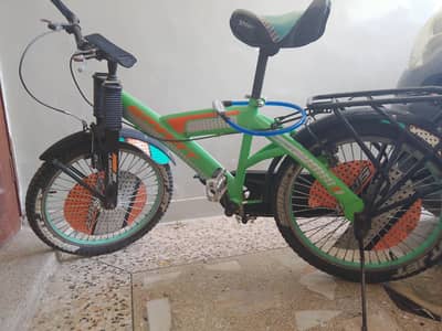 imported cycle size 20 (need to sale in 5 days)with lock