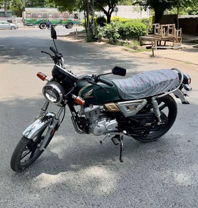 Honda 150 new condition 10 by 10
