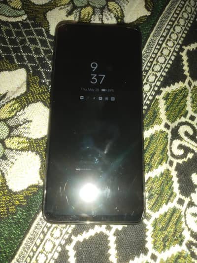 OPPO A95 in display finger lock