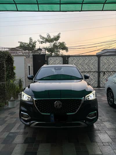 MG HS 2021