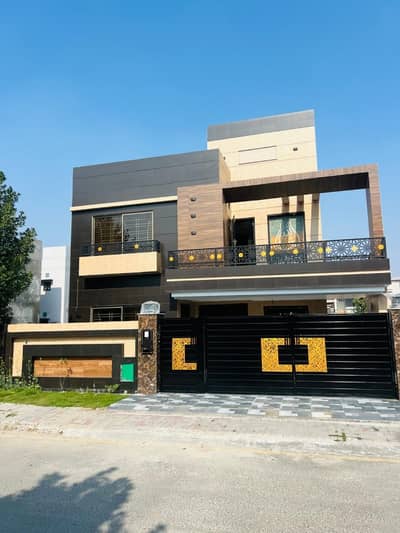 10 Marla Brand New Modern House | Solid Construction | Ready To Move For Sale At Bahria Orchard Lahore
