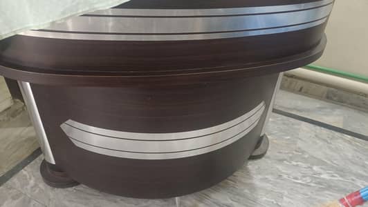 counter; office, parlor counter
