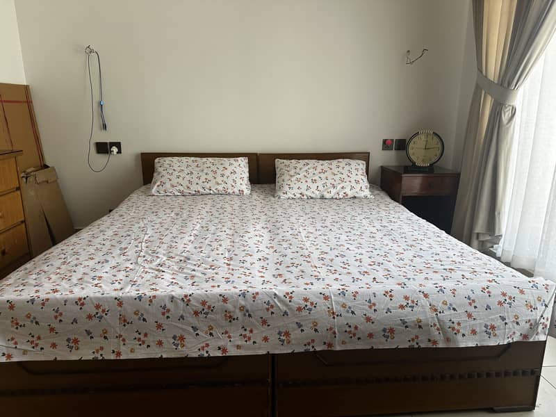 Single beds 0