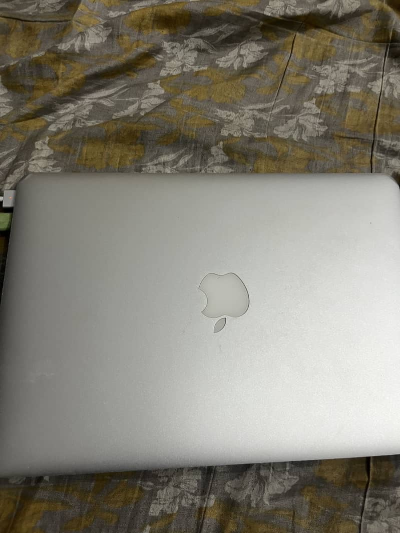 Macbook air mid 2012 3