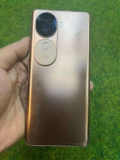 Vivo V40e